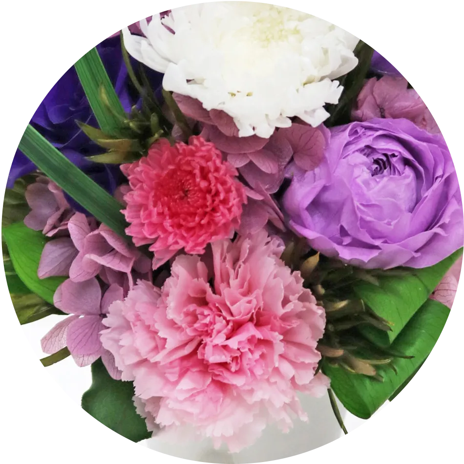 瑞々しさを持ちながら、花粉や香りも控えめ